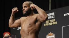 Fox Is Reportedly Pushing For A Former UFC Champion To Join The SMACKDOWN LIVE Announce Team