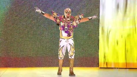 Rey Mysterio Breaks His Losing Streak With A Win Over Gran Metalik On RAW