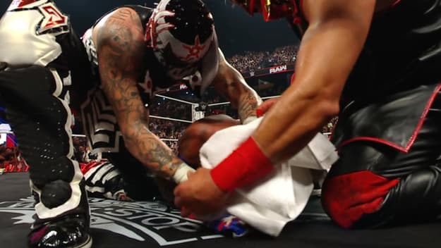 Rey Mysterio UNMASKED On WWE RAW, Chad Gable Saves The Day & More