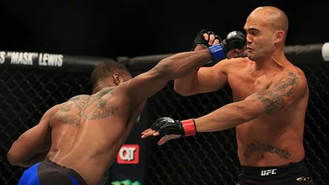 Check Out Tyron Woodley Beat Robbie Lawler To Win The UFC Welterweight Championship