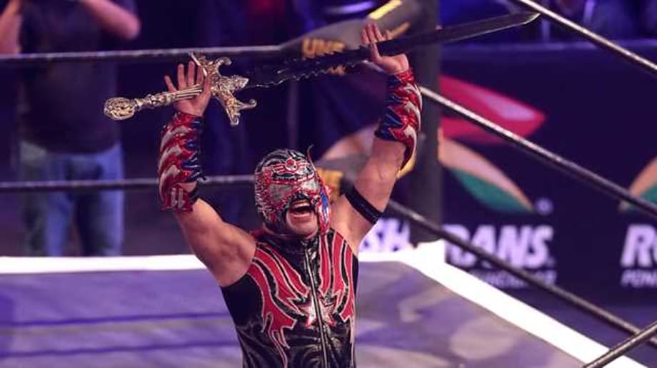 AAA LUCHA LIBRE Talent Aerostar Is Injured After Performing A Dangerous Dive Over The Weekend