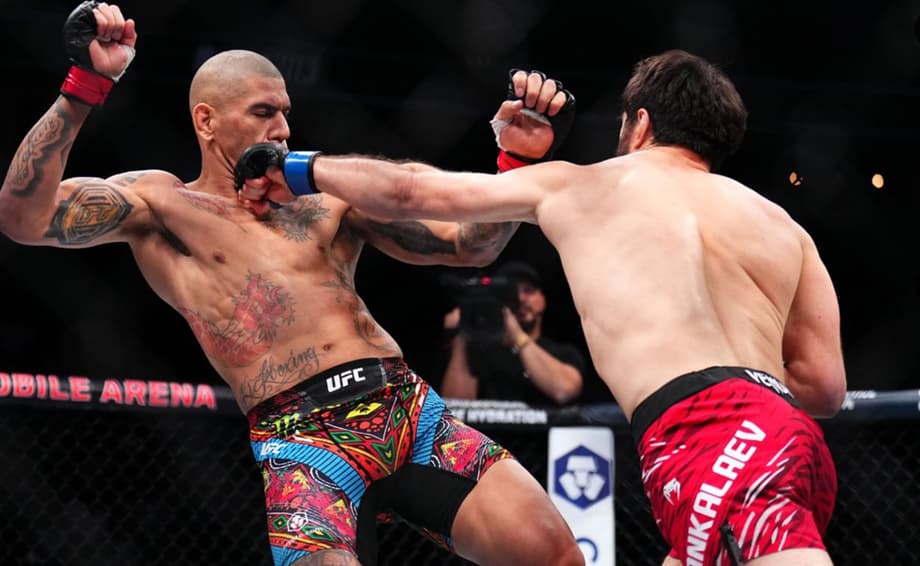 Alex Pereira Claims That The UFC Light Heavyweight Champion Was Ducking Him