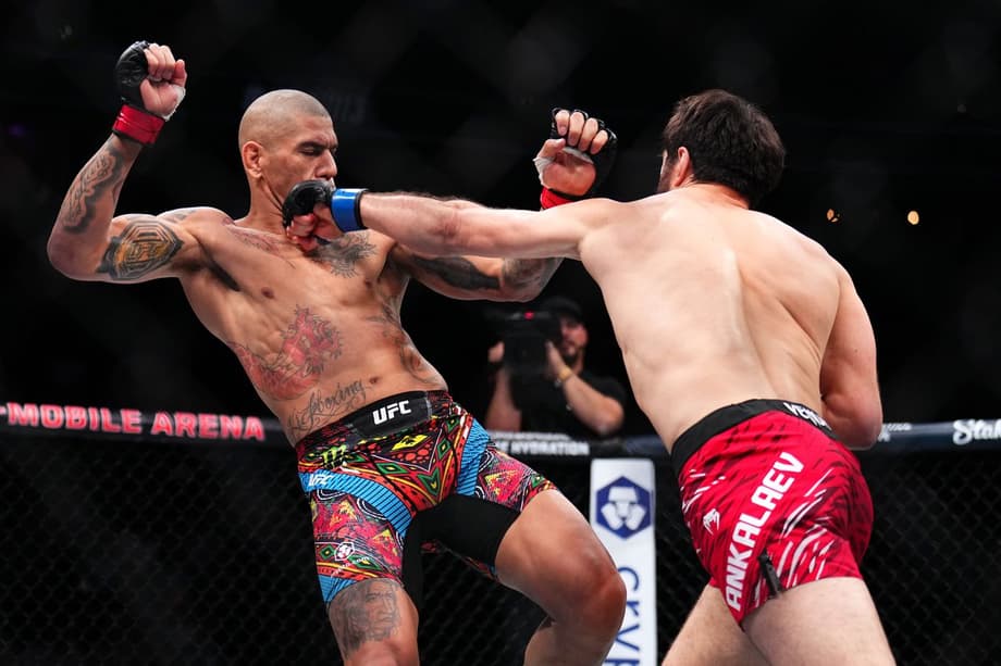 Alex Pereira Loses The UFC Light Heavyweight Title At UFC 313