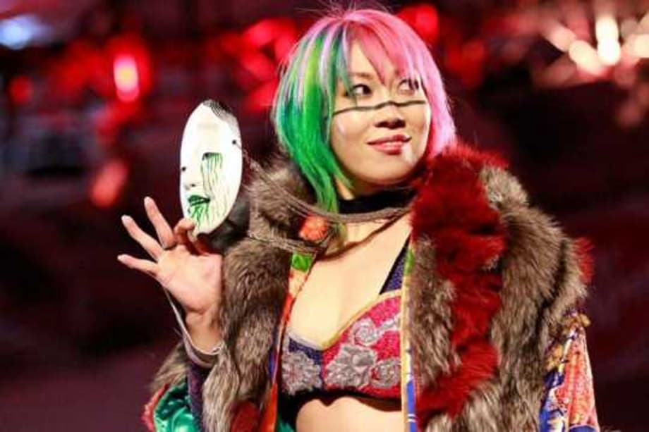 Asuka And SMACKDOWN LIVE Women's Champion Carmella Have Some Back And Forth Banter On Social Media