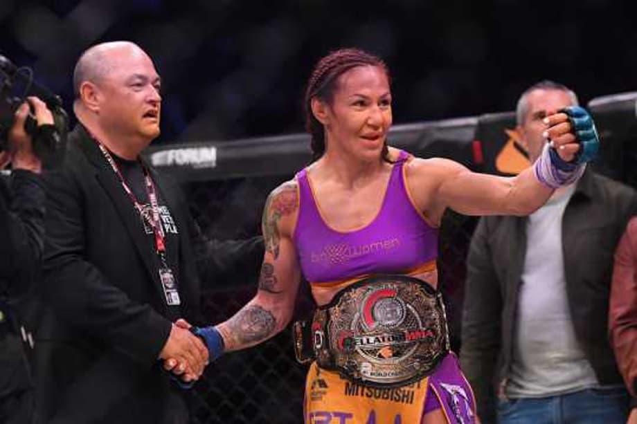 Cris Cyborg Captures The WOMEN's FEATHERWEIGHT Title At BELLATOR 238