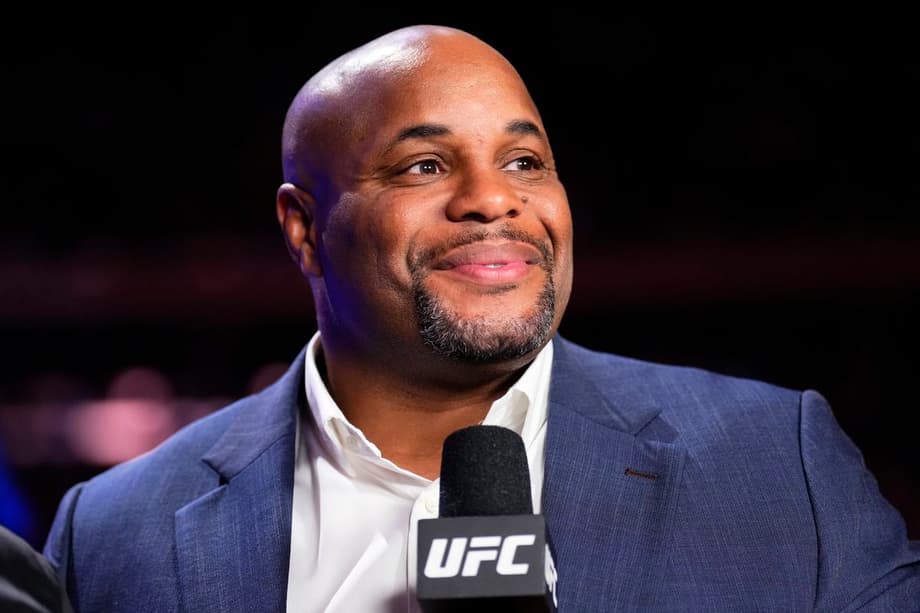 Daniel Cormier Criticizes Jon Jones For Not Accepting A Fight Against Tom Aspinall