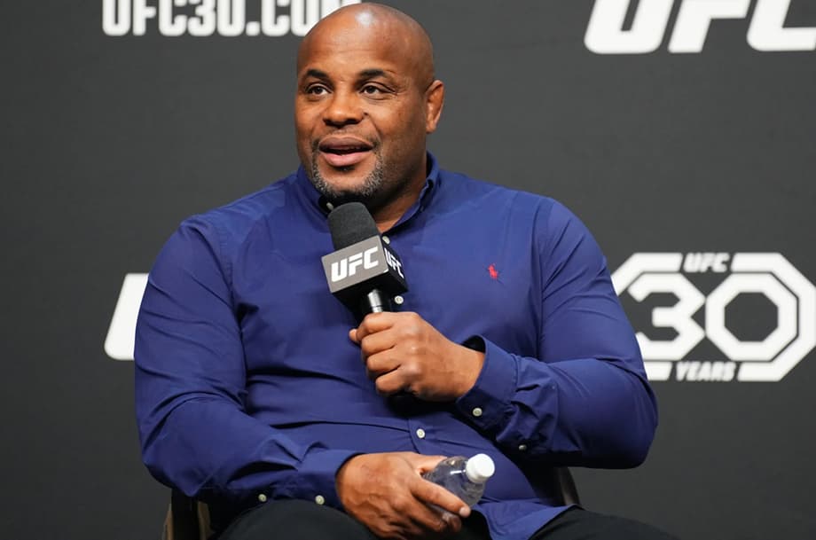 Daniel Cormier Pleads With Dana White To Put Jon Jones On The White House Card