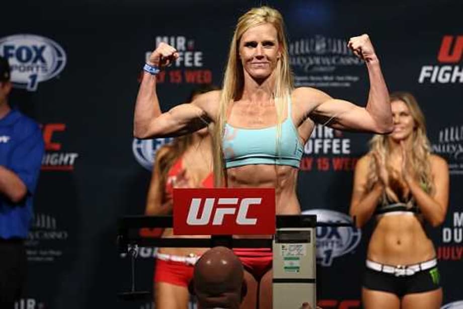 Former Bantamweight Champion Holly Holm Signs A New Deal With The UFC
