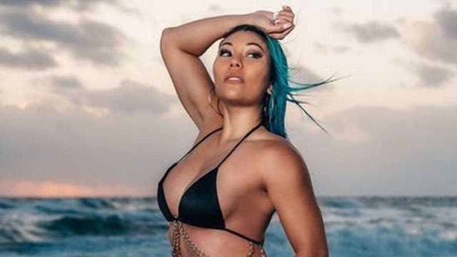 Former Retribution Member Mia Yim Shares Some Jaw-Dropping Bikini Photos From Recent Beach Visit