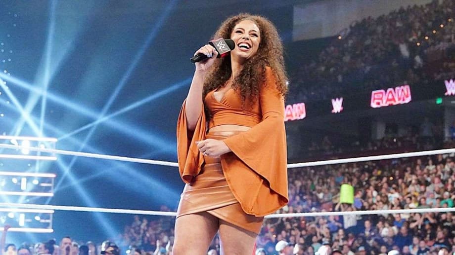 Former WWE Announcer Samantha Irvin Reveals That She's Under A Two Year Non-Compete Clause