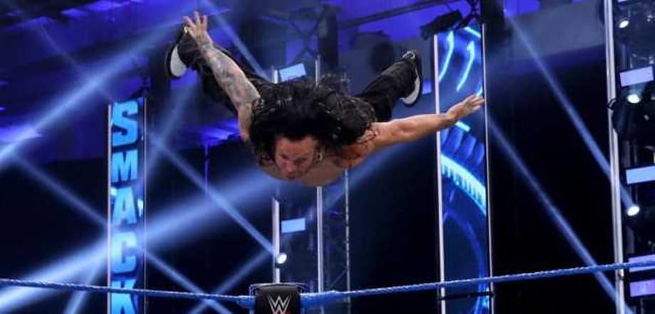 Jeff Hardy Returns On FRIDAY NIGHT SMACKDOWN And Sees Off An Attack From Sheamus