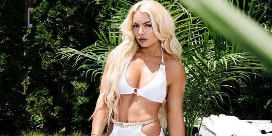 Mandy Rose Hilariously Responded To A Fan's Marriage Proposal At A WWE Live Event