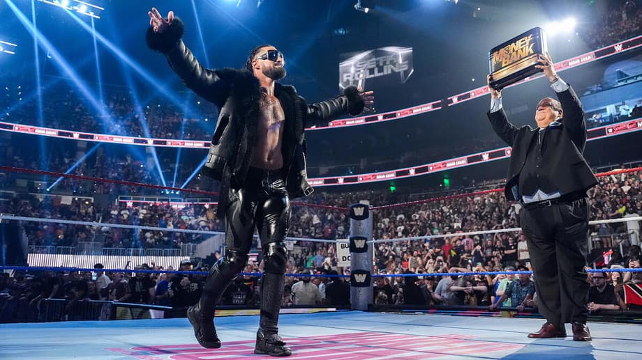 Seth Rollins Injured At SATURDAY NIGHT'S MAIN EVENT - Did WWE Scrap Plans For A Cash In Attempt?