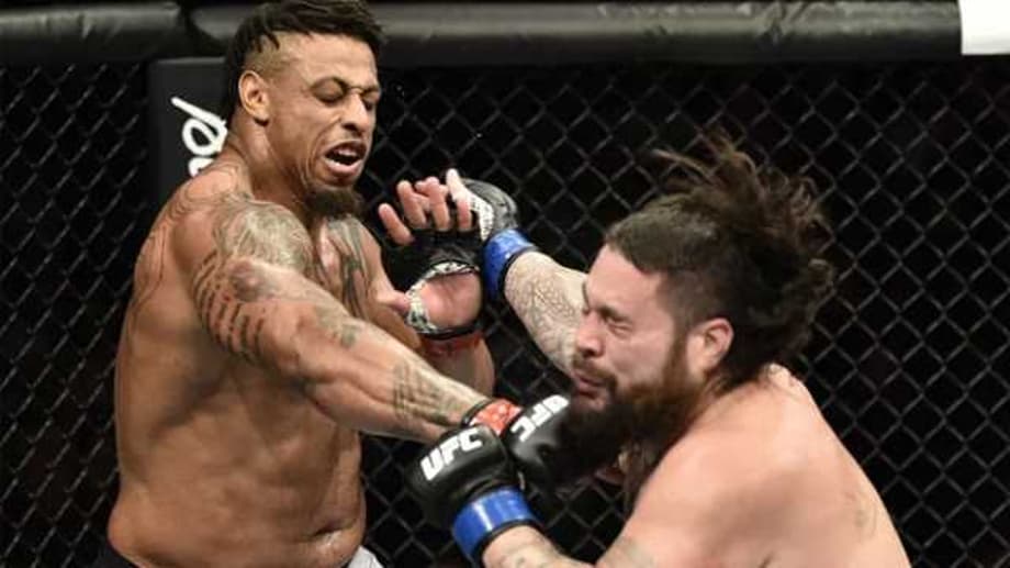 UFC Heavyweight Greg Hardy's Win Over Ben Sosoli Changed To No-Contest After Mid-Fight Inhaler Use