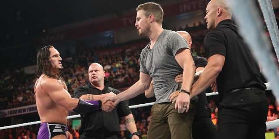 ARROW Star Stephen Amell Canceled His WWE BACKSTAGE Appearance Due To Being "Under The Weather"
