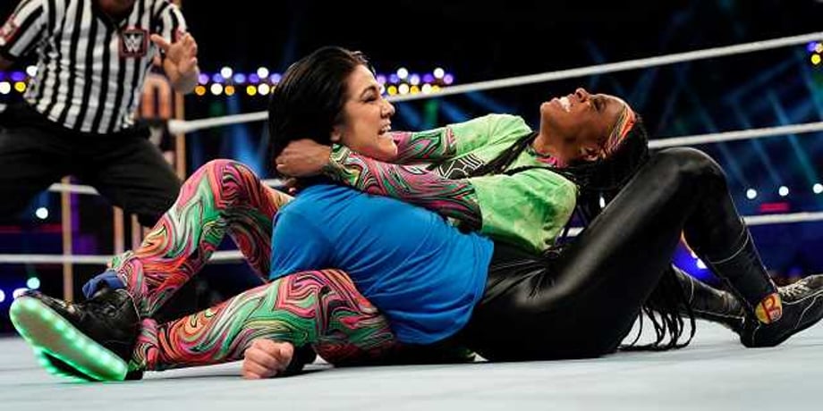 Bayley Retained The SMACKDOWN Women's Championship In Her Match Against Naomi At SUPER SHOWDOWN