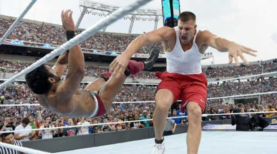 Becky Lynch Is Not Too Happy About The Idea Of Former NFL Star Rob Gronkowski Joining The WWE