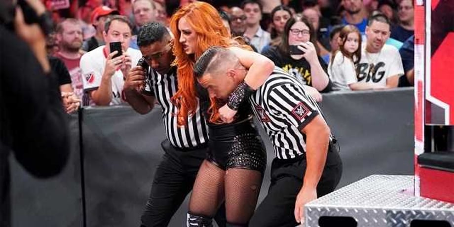 Becky Lynch Responds To Sasha Banks Accidentally Hitting Her On The Head With A Chair On RAW