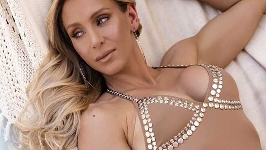 Charlotte Flair Shows Off Incredible Physique In New Workout Videos And Shares Another Sultry Photoshoot