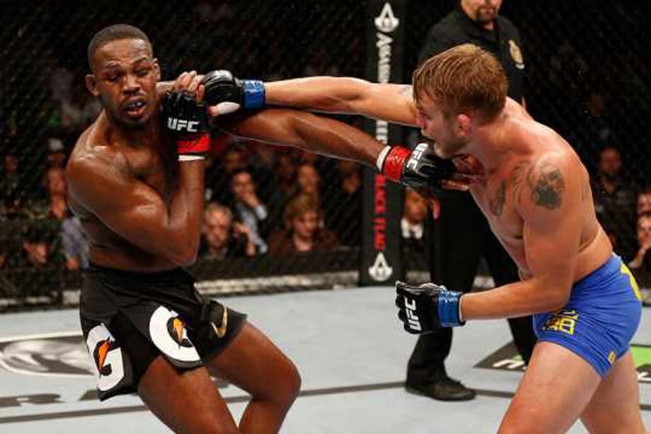 Jon Jones And Alexander Gustafsson Clash For The Light Heavyweight Title In A Five-Round Thriller At UFC 165