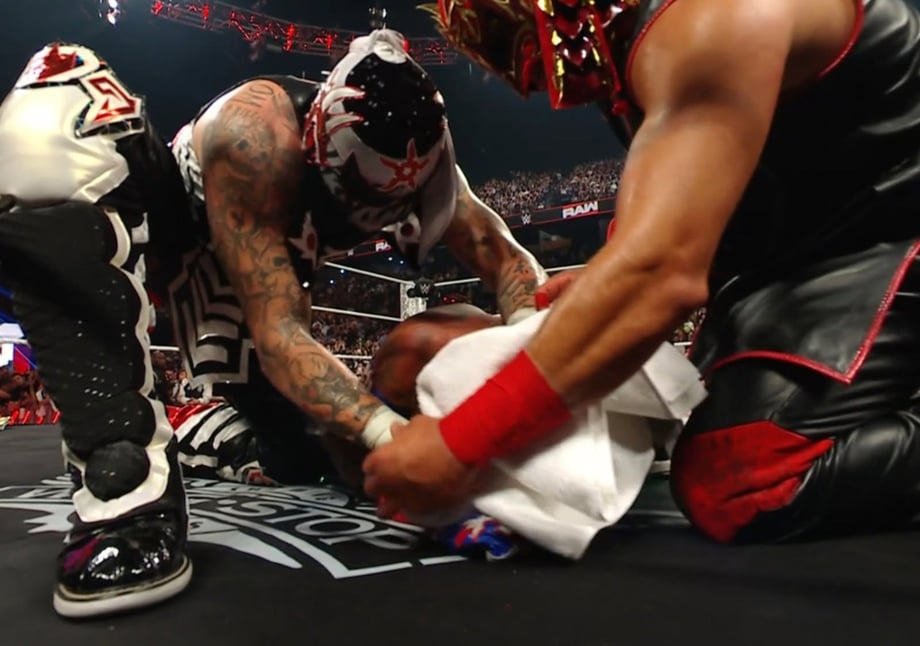 Rey Mysterio UNMASKED On WWE RAW, Chad Gable Saves The Day & More