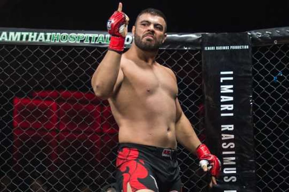 UFC Officially Signs Iranian Heavyweight Amir Aliakbari To A Contract Deal