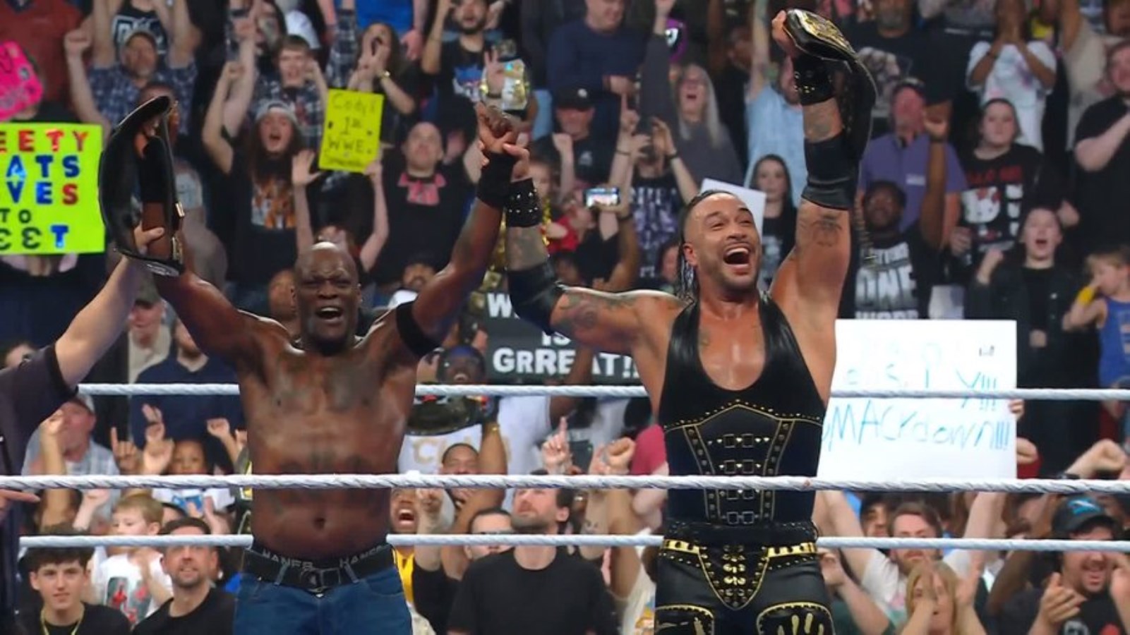 WWE TITLE CHANGE! New Tag Team Champions Crowned On SmackDown